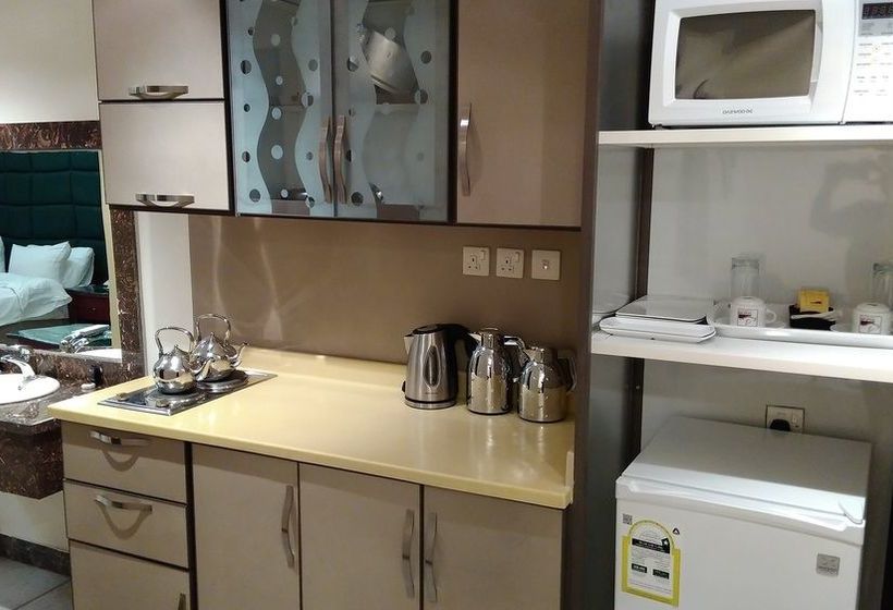 قصر اليمامة للاجنحة الفندقية فرع السلام