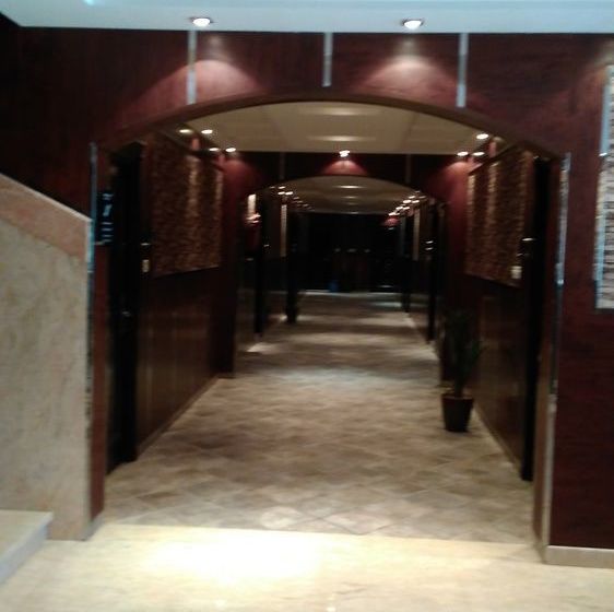 قصر اليمامة للاجنحة الفندقية فرع السلام