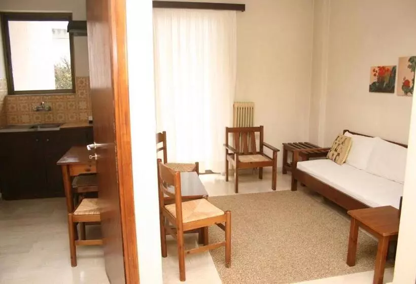 Aparthotel Iliahtides