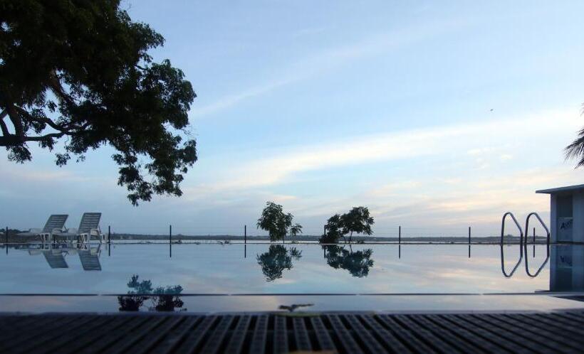 فندق Jade Green Hambantota