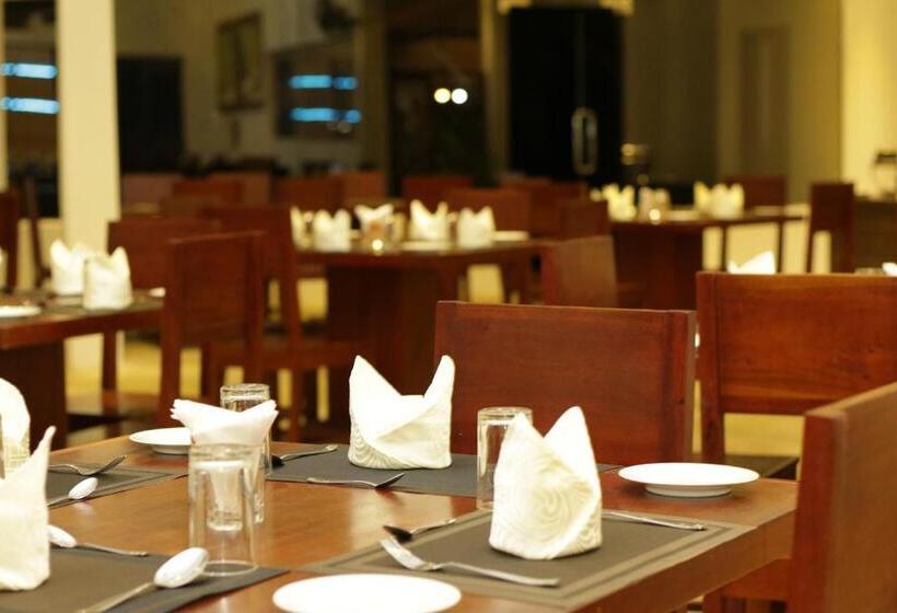 فندق Jade Green Hambantota