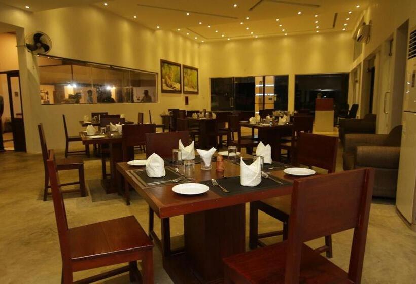 فندق Jade Green Hambantota