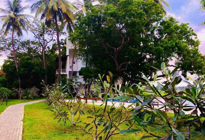 فندق Jade Green Hambantota