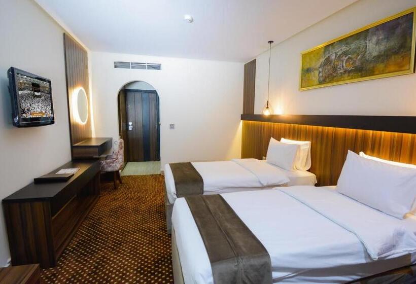 Отель Reef Global