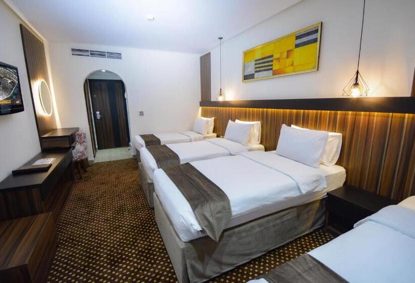 Отель Reef Global