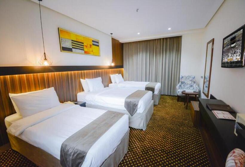 Отель Reef Global