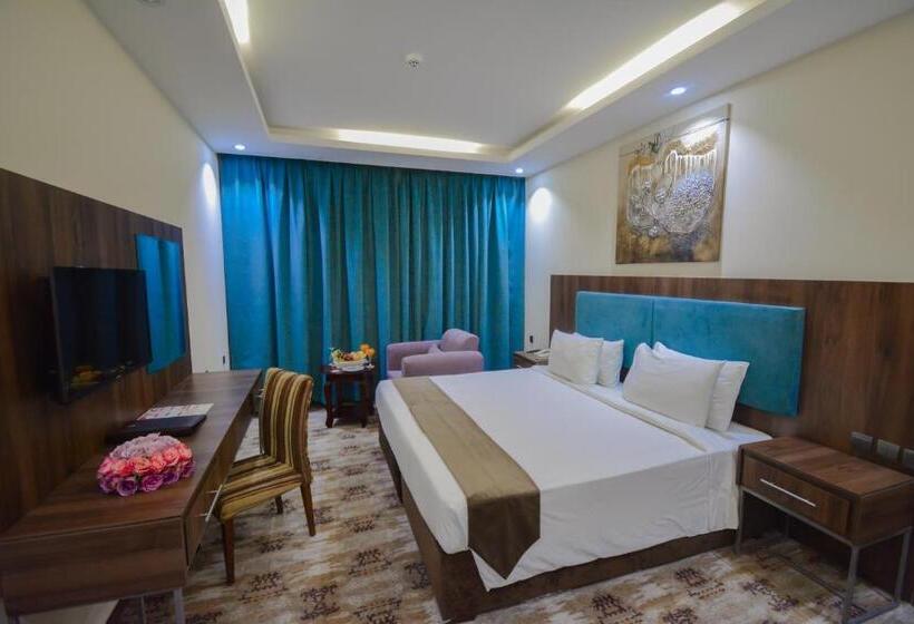 Отель Reef Global