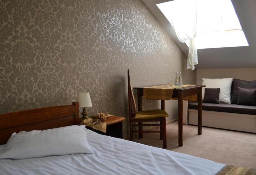 فندق Restauracja Koral