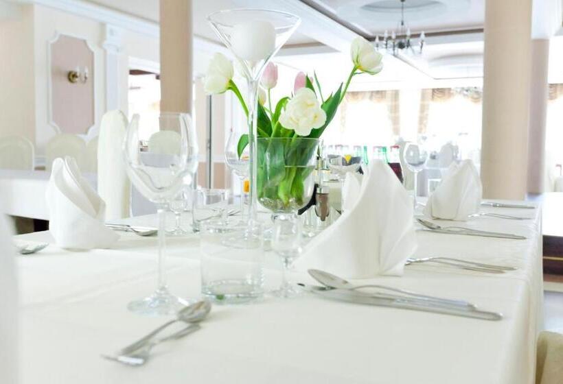 فندق Restauracja Koral