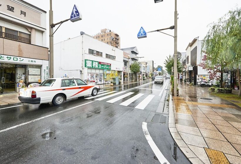 בית מלון כפרי Select Inn Mishima