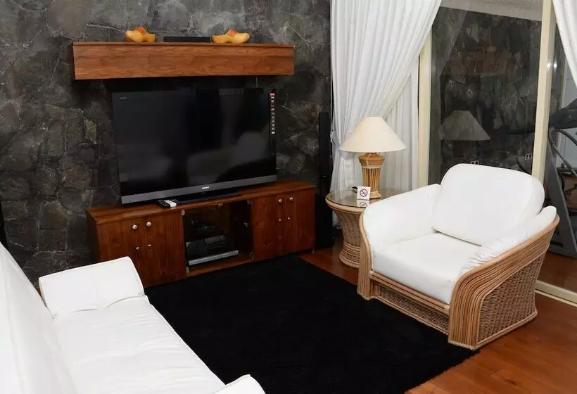 ホテル Serenus Boutique Villa