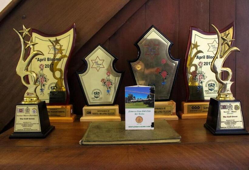 בית מלון כפרי The Golf Green City Bungalow