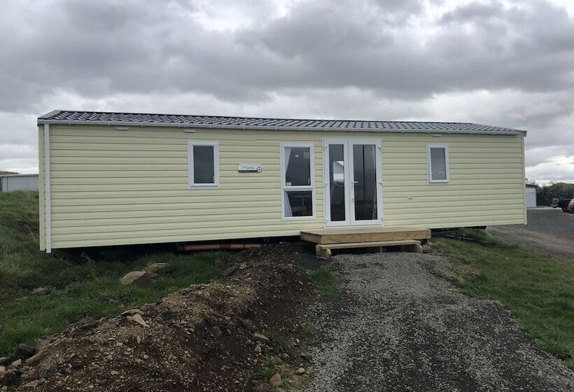Lækjarkot Rooms And Cottages With Kitchen