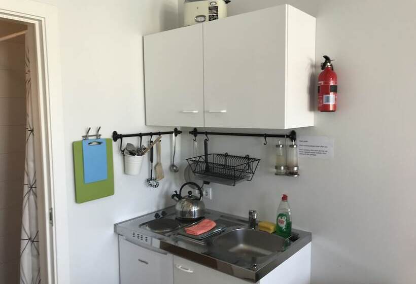 Lækjarkot Rooms And Cottages With Kitchen