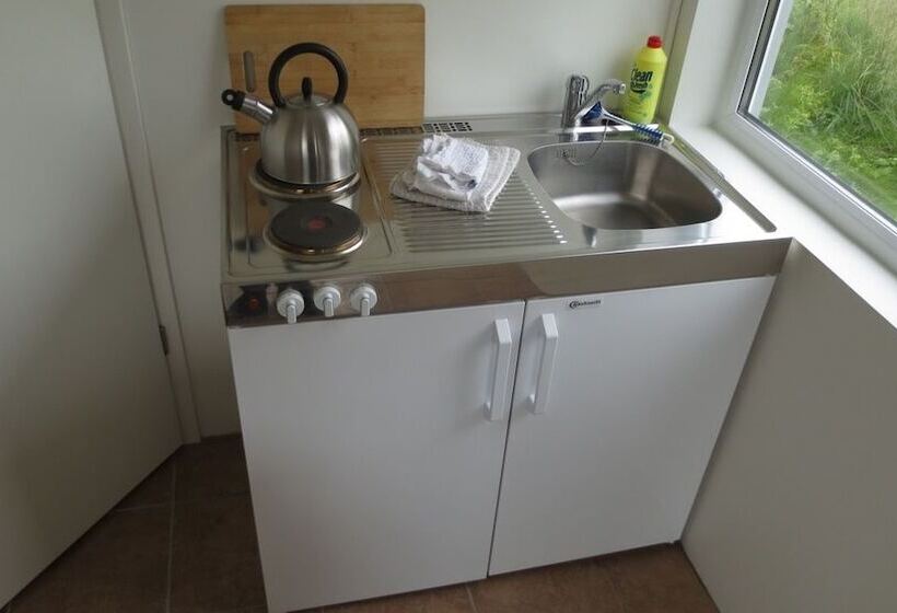 Lækjarkot Rooms And Cottages With Kitchen