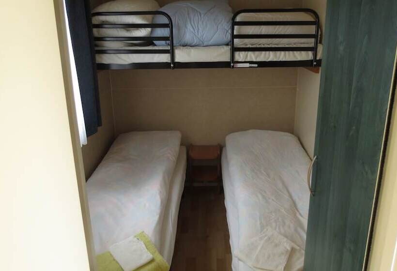 Lækjarkot Rooms And Cottages With Kitchen