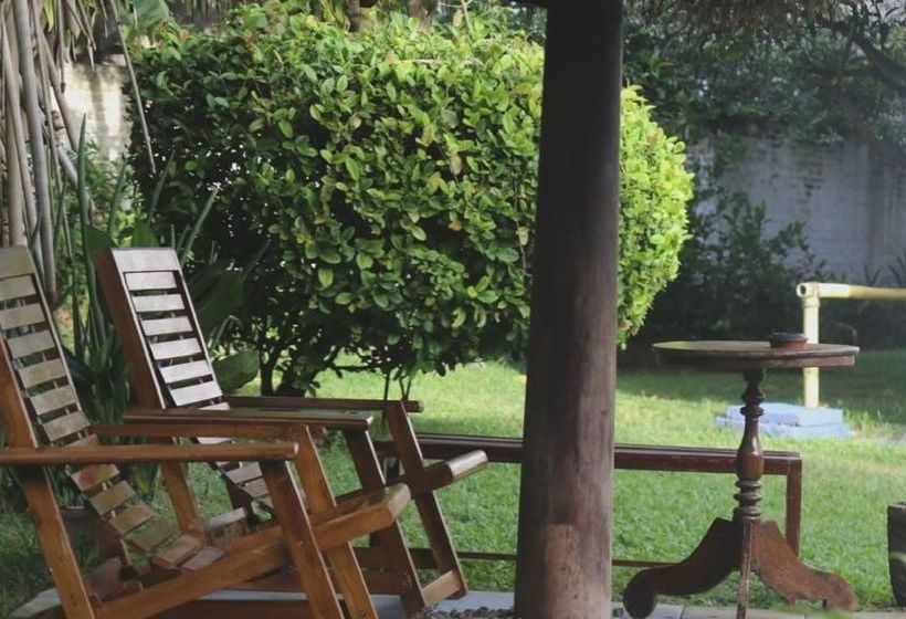 بنسيون Blue Seas Tourist Guest House