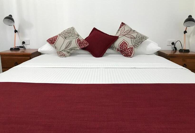 Royal Motel Tenterfield