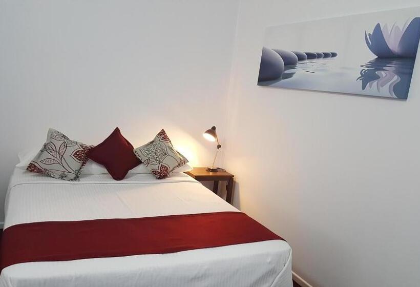 Royal Motel Tenterfield