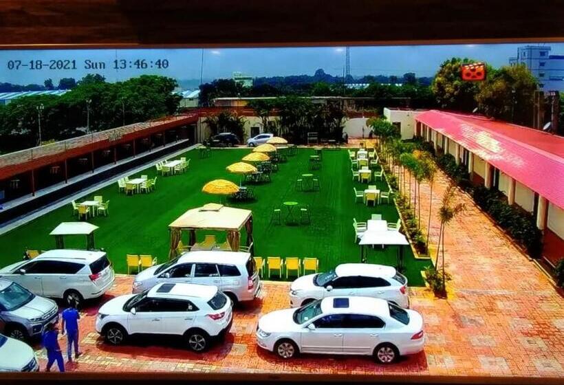 Focus Club And Resort