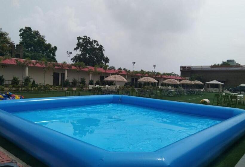 Focus Club And Resort