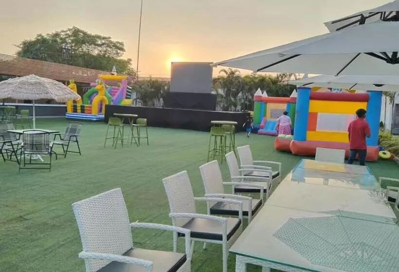 Focus Club And Resort