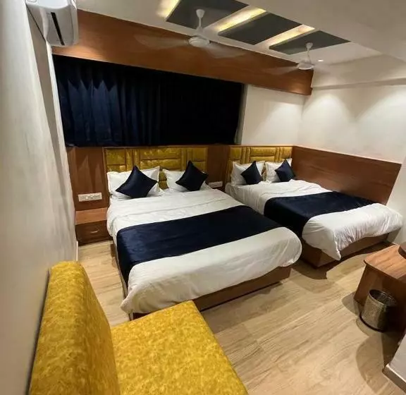 هتل Paragon Villa