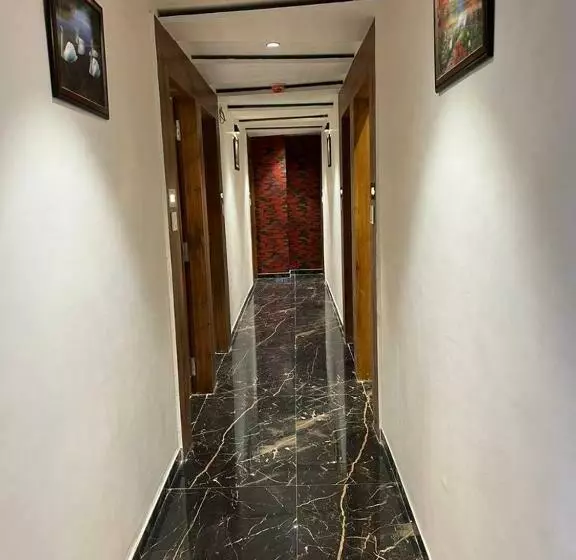 هتل Paragon Villa
