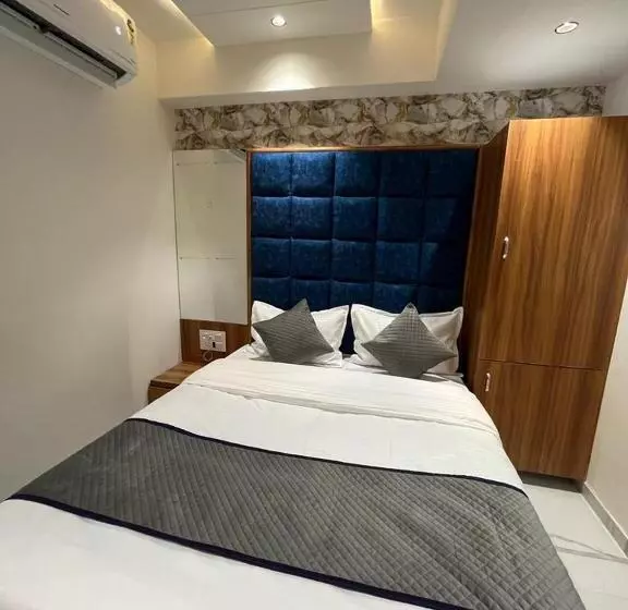 هتل Paragon Villa