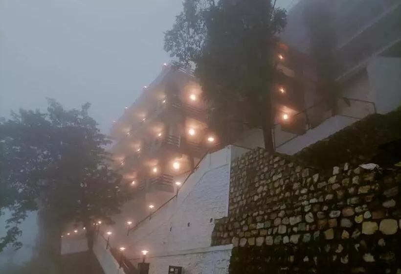 ホテル Wild Spring Mussoorie