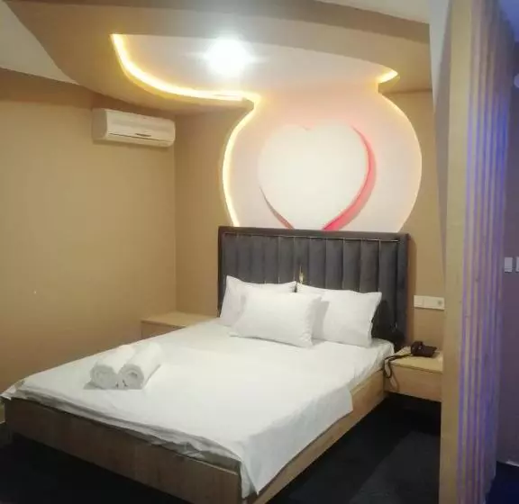 Mari̇t Blue Otel