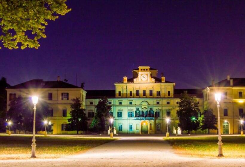 پانسیون Peppe Home Fontana Del Trianon