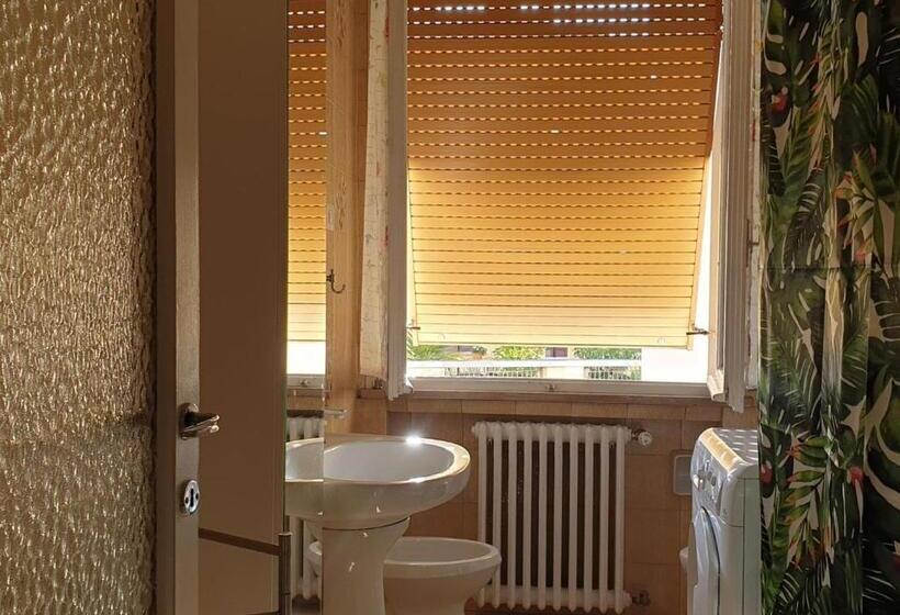 پانسیون Peppe Home Fontana Del Trianon