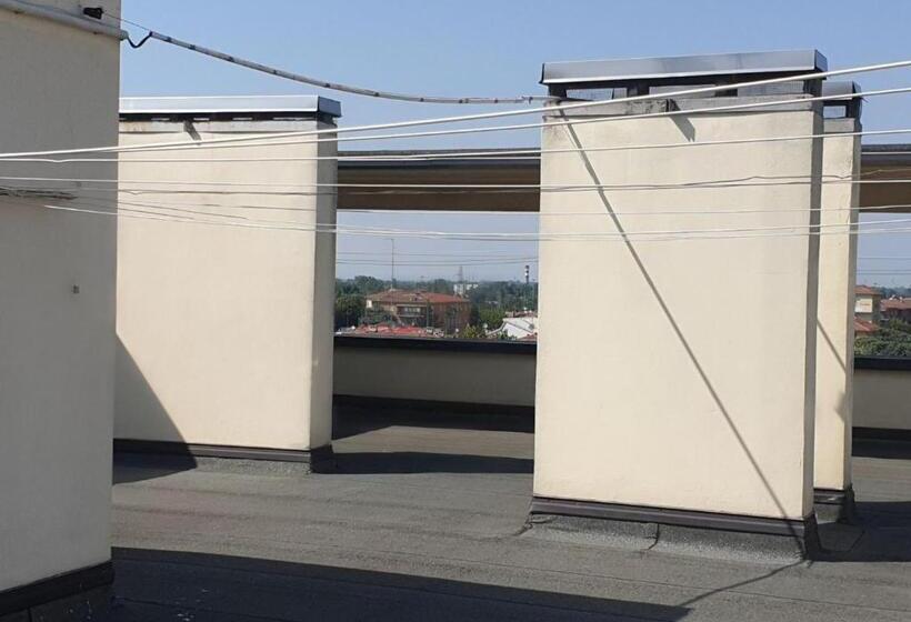 پانسیون Peppe Home Fontana Del Trianon