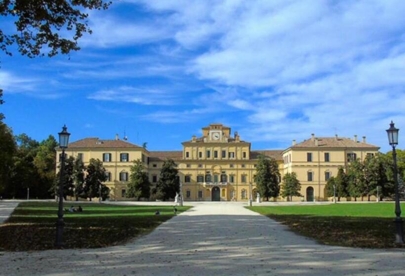پانسیون Peppe Home Fontana Del Trianon
