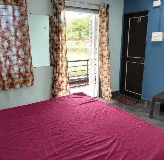 Sahyadri Hotel And Room Stay