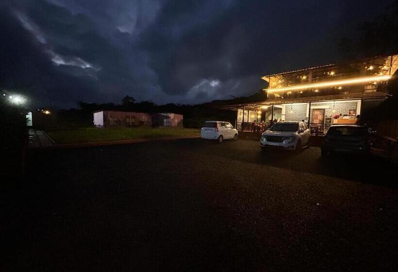 Sahyadri Hotel And Room Stay