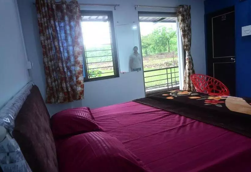 Sahyadri Hotel And Room Stay