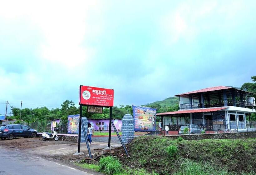 Sahyadri Hotel And Room Stay