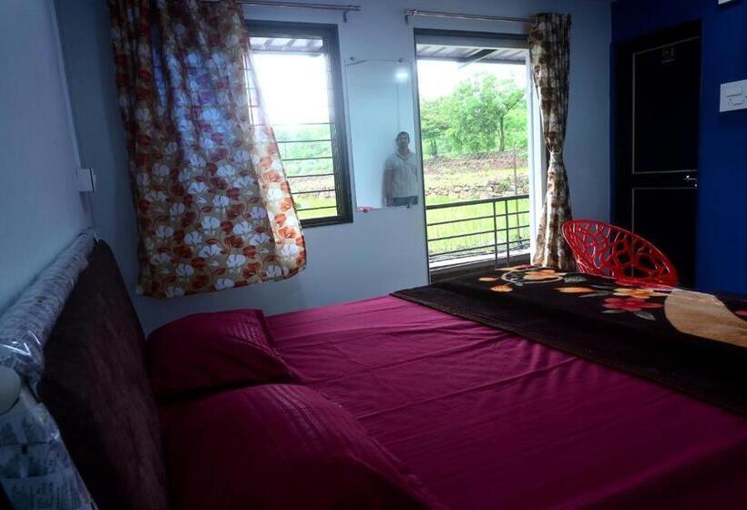 Sahyadri Hotel And Room Stay