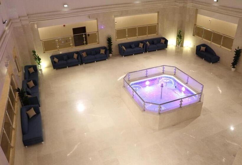 شقق بيت المدينة للشقق المخدومة