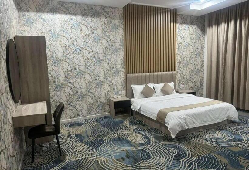 شقق بيت المدينة للشقق المخدومة