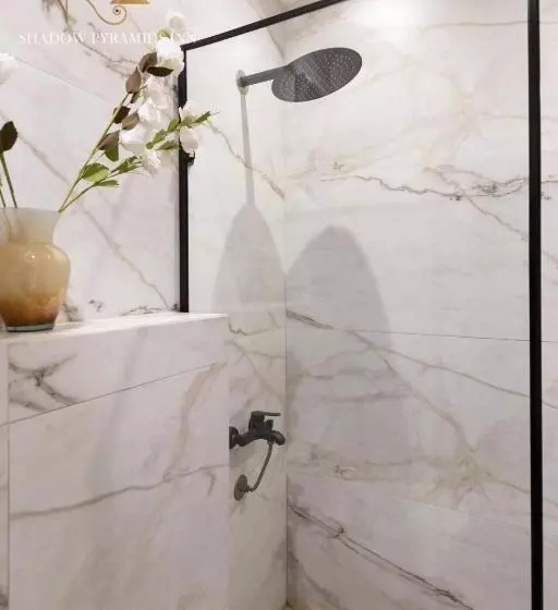 هاستل Shadow Pyramids Suites And Jacuzzi