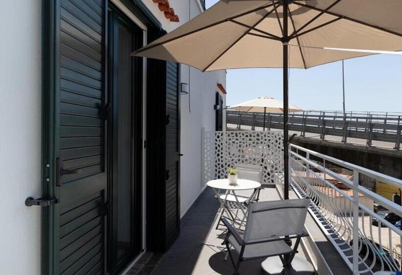 مبيت وإفطار Al Chiaro Di Luna Luxury Suites Amalfi Coast