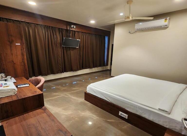 호텔 The Mint Nanded