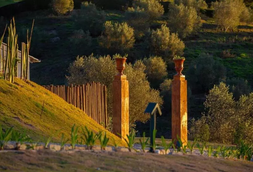 Lomakeskus Quinta Dos Manacás Pousada   Pedra Azul   Rota Dos Lagos