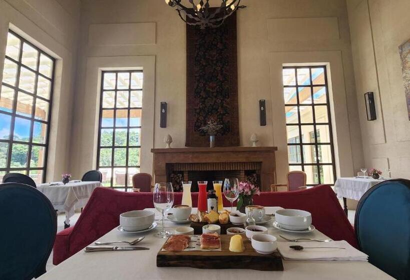 Kurort  Quinta Dos Manacás Pousada   Pedra Azul   Rota Dos Lagos