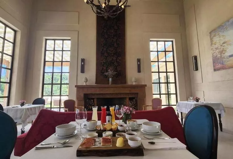 Lomakeskus Quinta Dos Manacás Pousada   Pedra Azul   Rota Dos Lagos