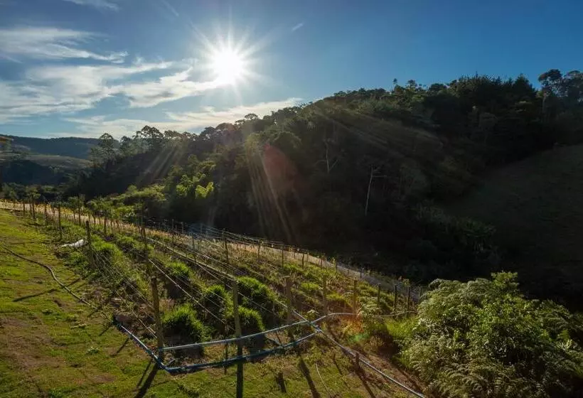 Lomakeskus Quinta Dos Manacás Pousada   Pedra Azul   Rota Dos Lagos