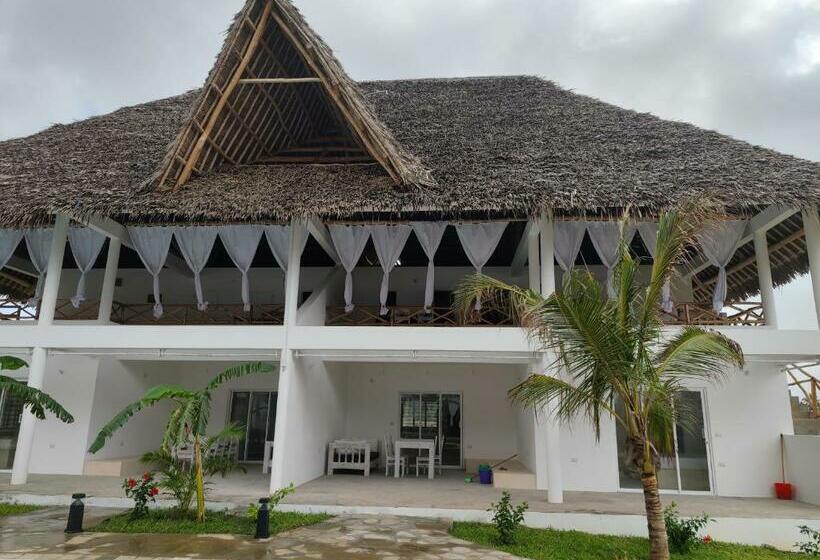 استراحتگاه Riccardella House Rafiki Tamu